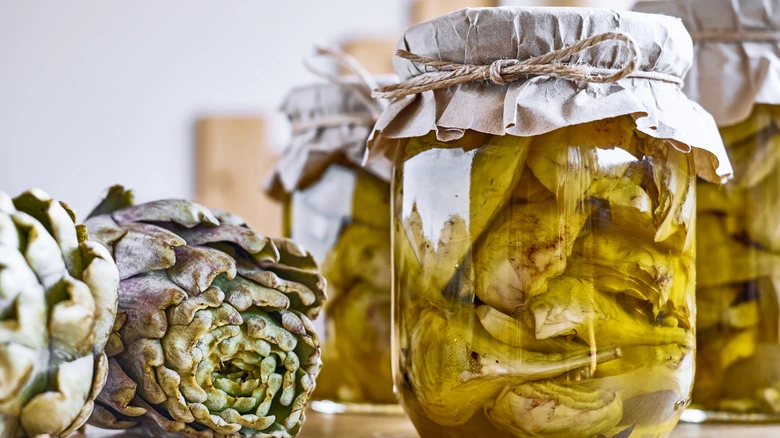 Bulk artichoke hearts in brine for wholesale supply